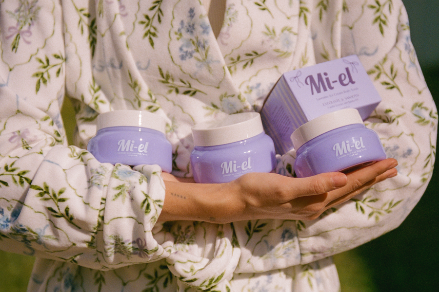 How to Use a Body Scrub: The Ultimate Guide to Exfoliating Your Skin